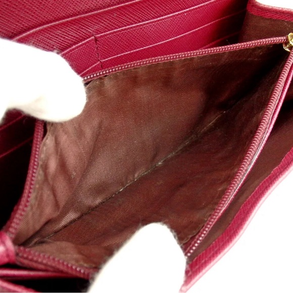 Authentic Salvatore Ferragamo Giancini Dark Pink/Red Leather Wallet Clutch - Picture 8 of 10